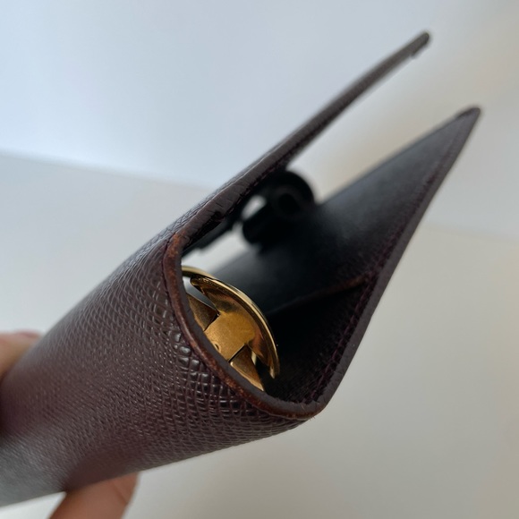 Louis Vuitton medium agenda in Taiga leather - Picture 12 of 12